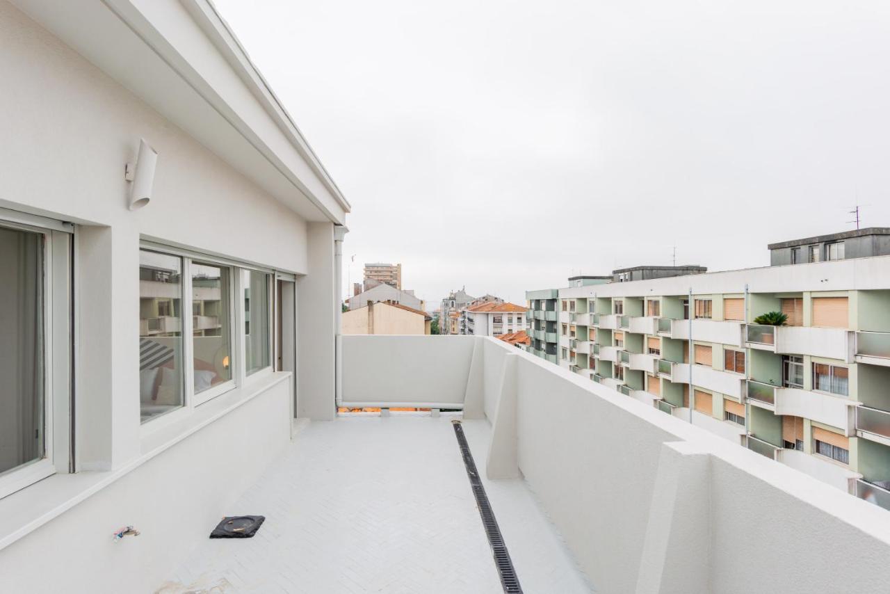 Incredible Duplex Penthouse & Terraces & Parking Apartment Porto Exterior photo